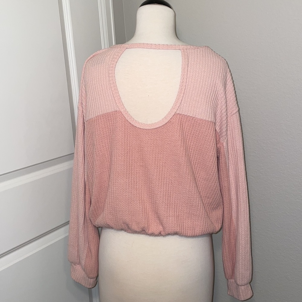 HOLLISTER long sleeve Open Back Waffle Knit shirt top in women’s XS . - Picture 6 of 10